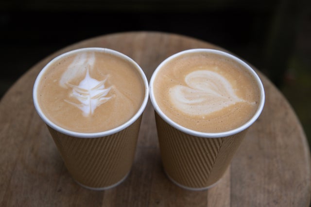 ラテ☕️ Lattes | Crossroads Coffeehouse Home of the Roaster Underground